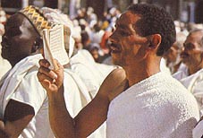 Pilgrim in state of Ihram Click to view high resolution version